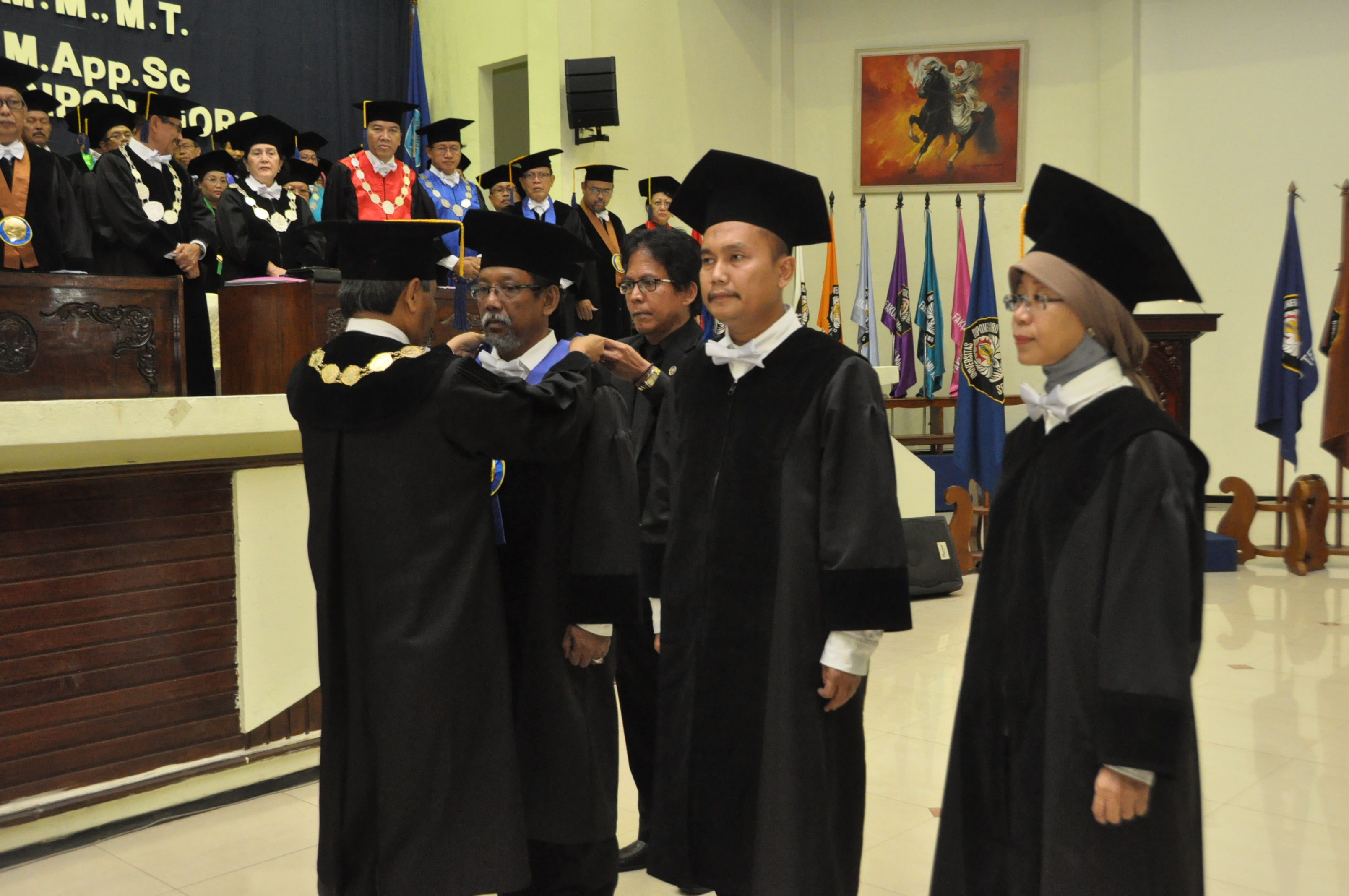 Undip kukuhkan 3 guru besar